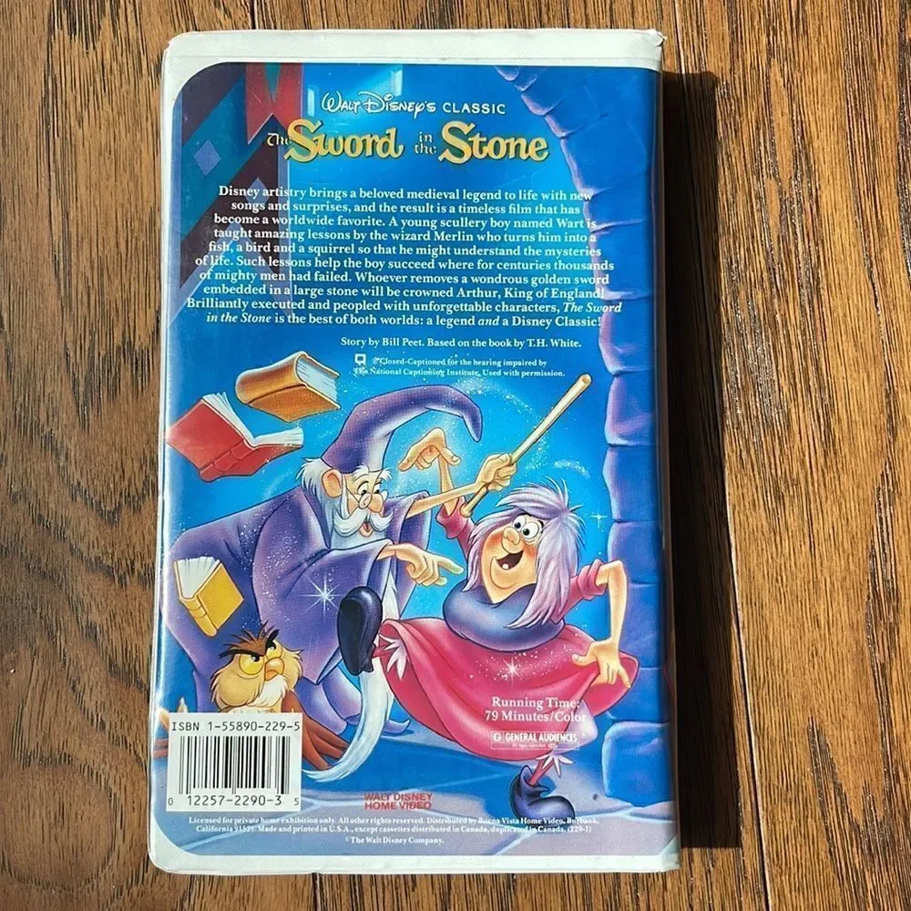 Disney Black Diamond classic The Sword in the Stone VHS tape.